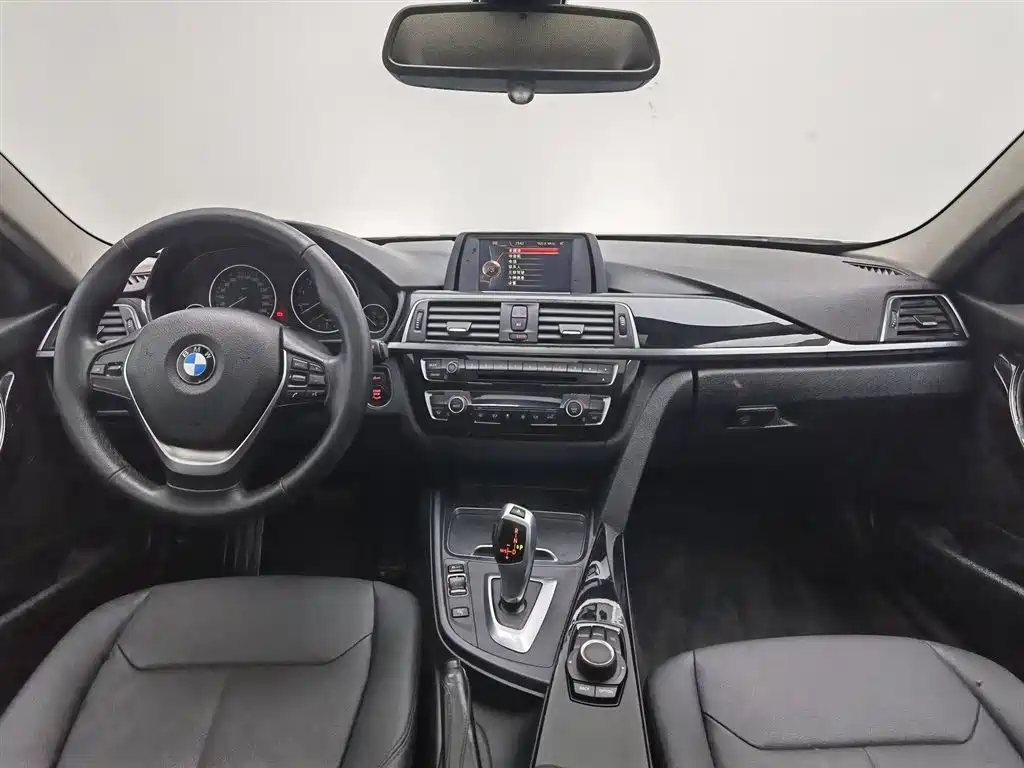 BMW 3 Series 2016 316Li Fashion фото 5