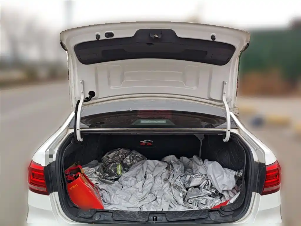 Volkswagen Lavida 2019 Lavida Start 1.5L Auto Comfort (China VI) фото 10