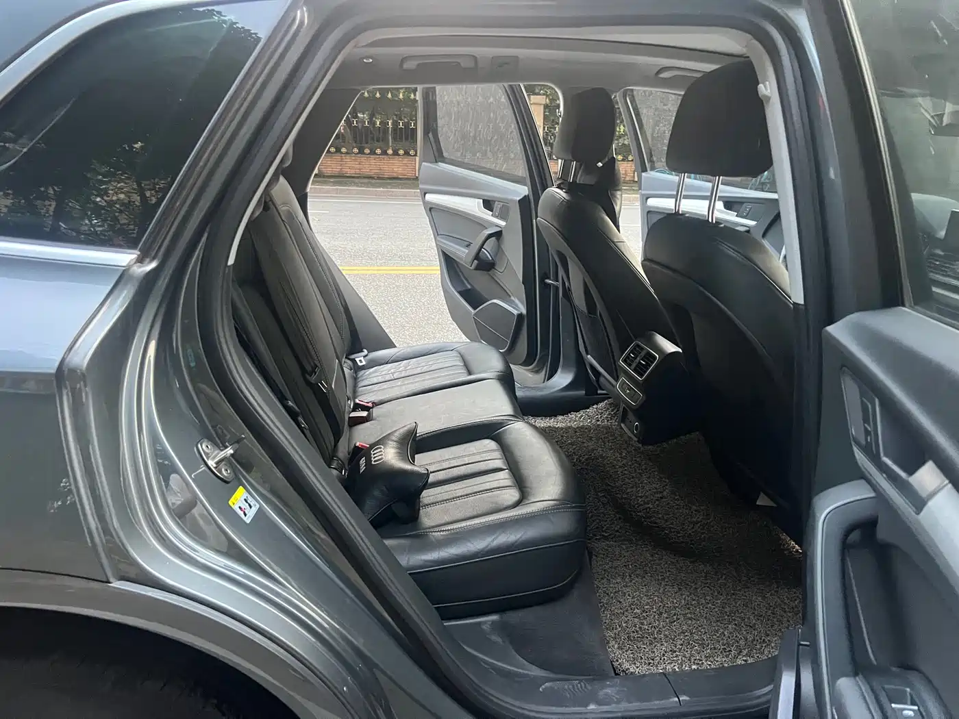 Audi Q5L 2020 Facelift 40 TFSI Honor Fashion фото 20