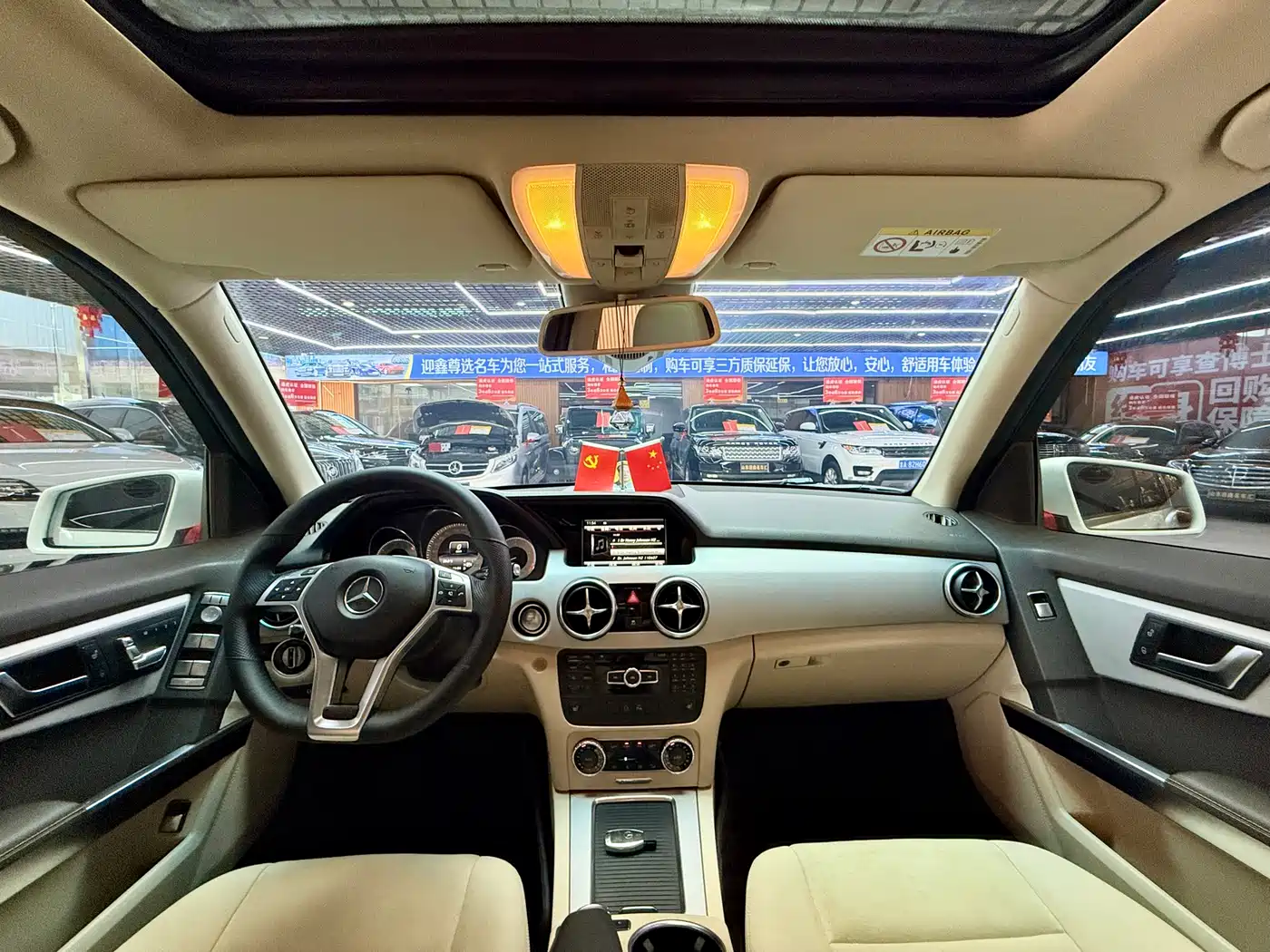Mercedes-Benz GLK-Class 2015 GLK 300 4MATIC Fashion Ultimate Edition фото 12