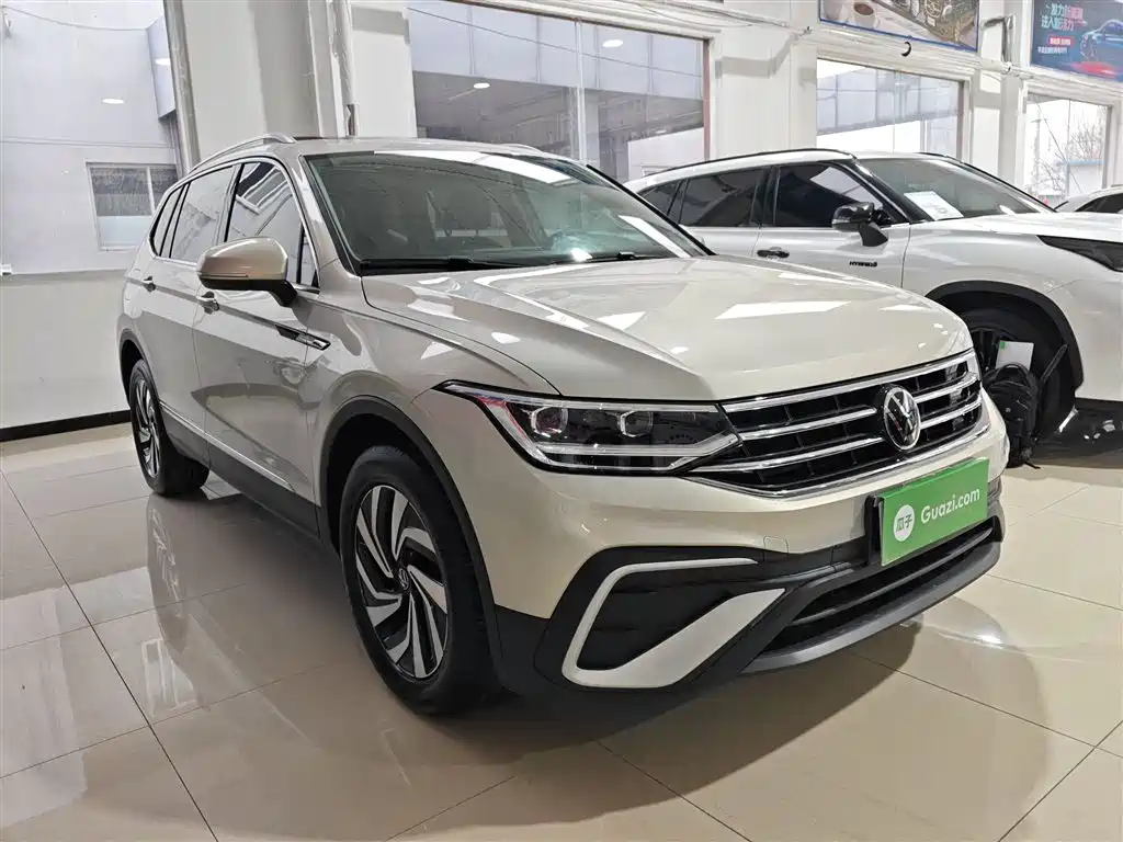 Volkswagen Tiguan L 2023 330TSI Auto 2WD Smart Edition фото 22