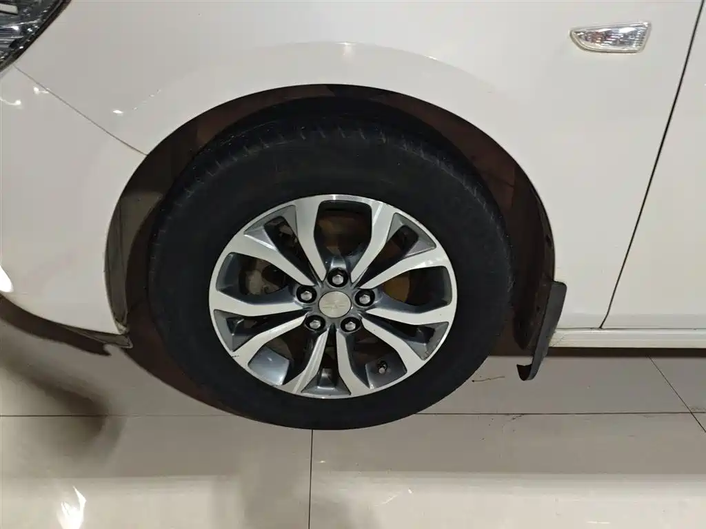Chevrolet Cavalier 2019 320 Auto Sunroof Enjoyment Edition фото 23
