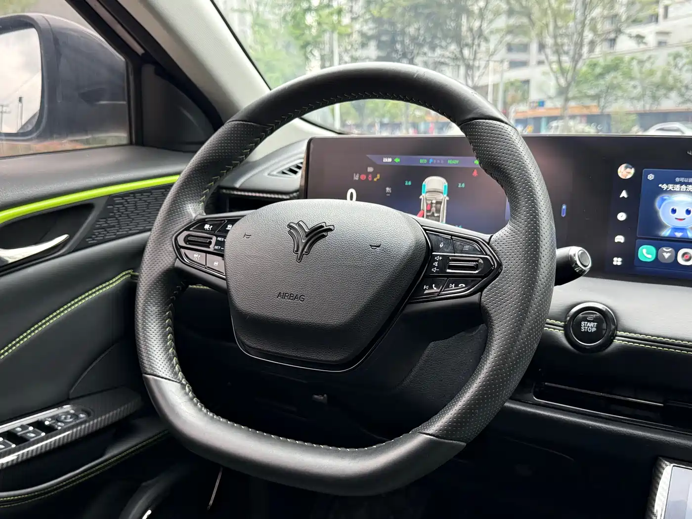 NEZHA AUTOMOBILE NEZHA U