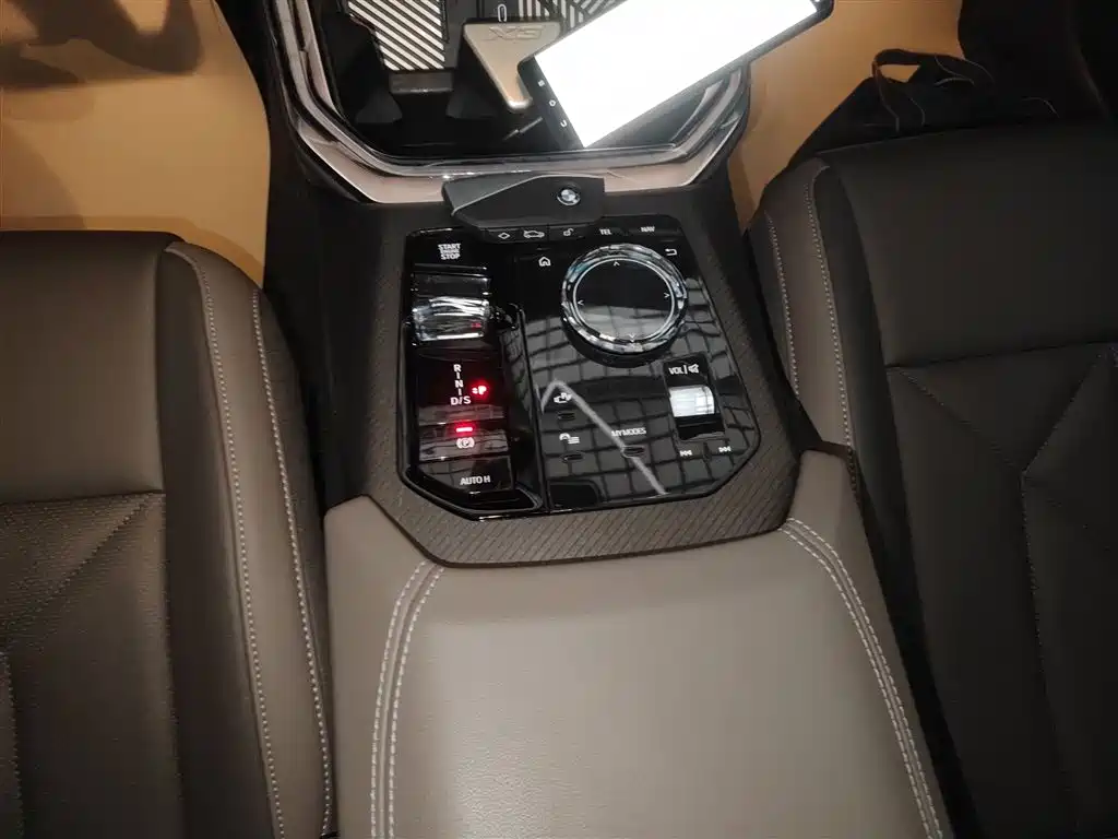 BMW X3 2025 xDrive30L Premium M Sport Package фото 10