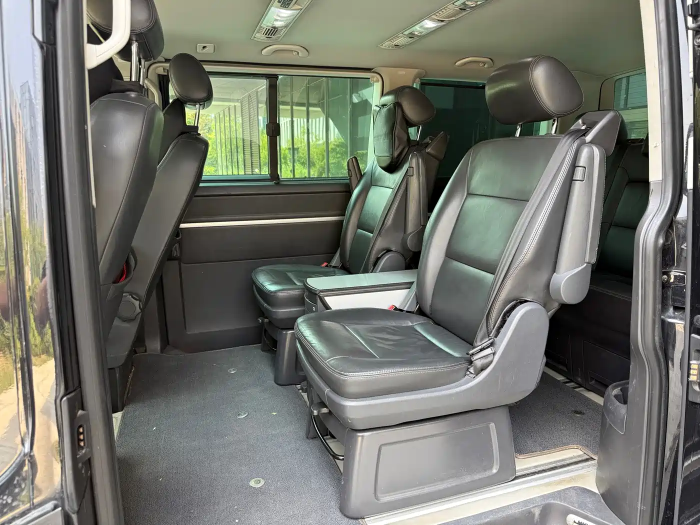 Volkswagen Multivan 2014 2012 2.0TSI 2WD Business Edition