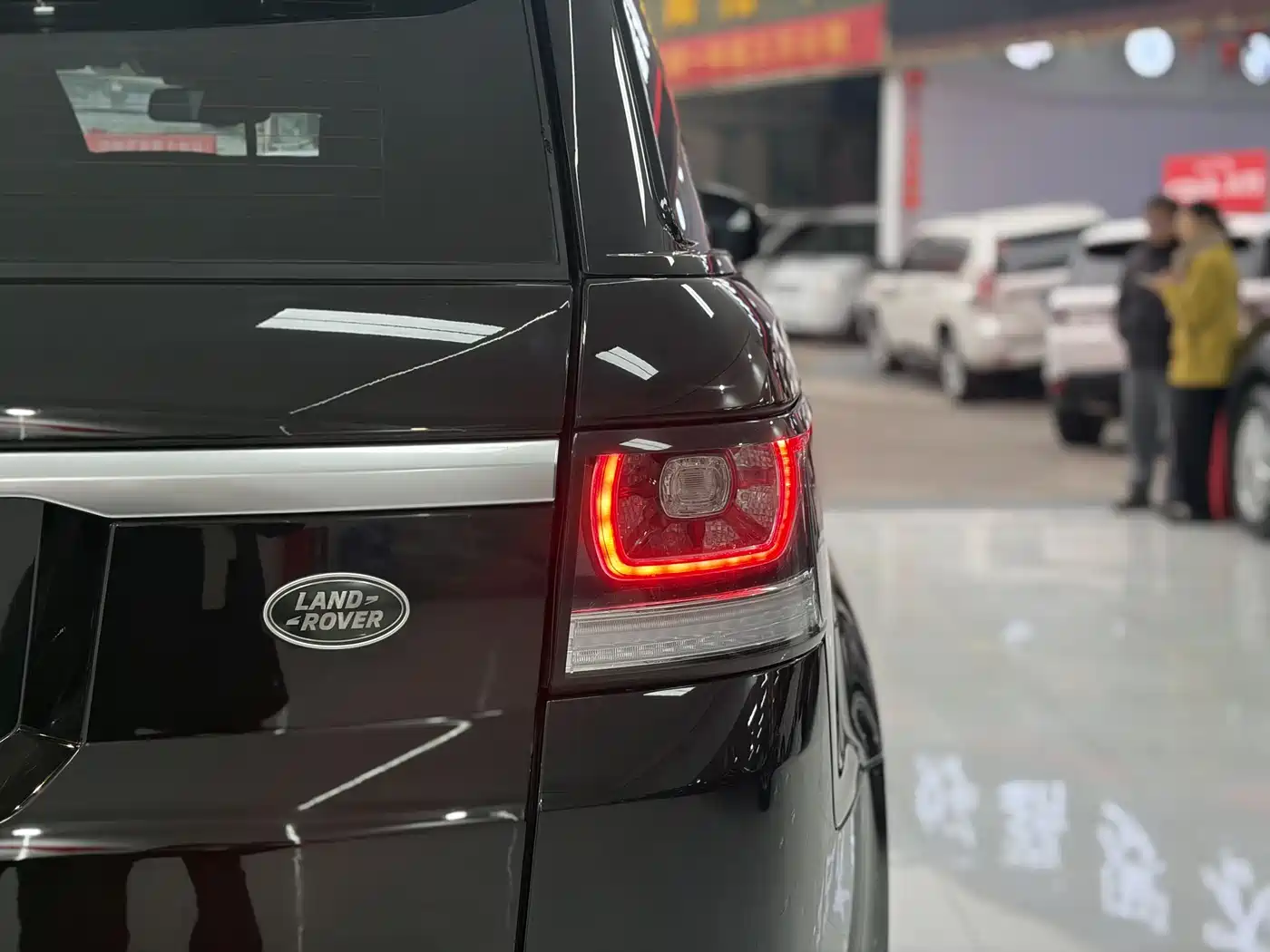 Land Rover Range Rover Sport 2017 3.0 SC V6 SE фото 16