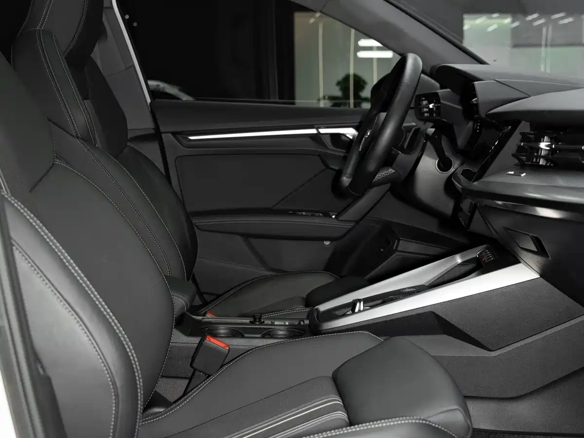 Audi A3 2023 A3L Limousine 35 TFSI Fashion Sport фото 17