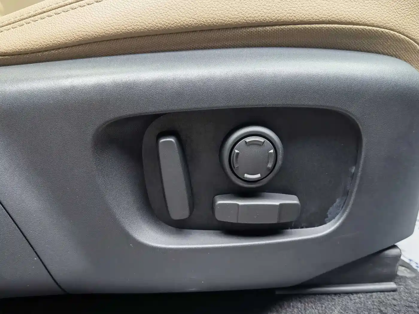 Land Rover Discovery Sport 2024 Performance Technology Edition фото 17