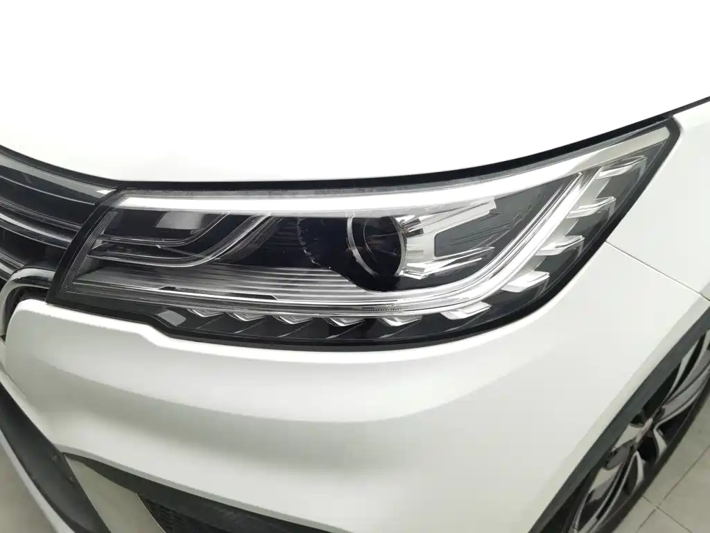 Roewe RX3 2020 2020 1.6L CVT 4G Ultra Comfort Elite
