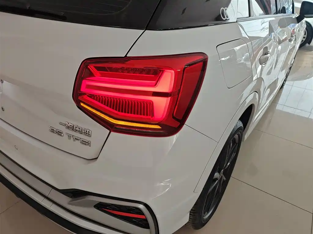 Audi Q2L 2024 35TFSI Progressive Sport фото 24