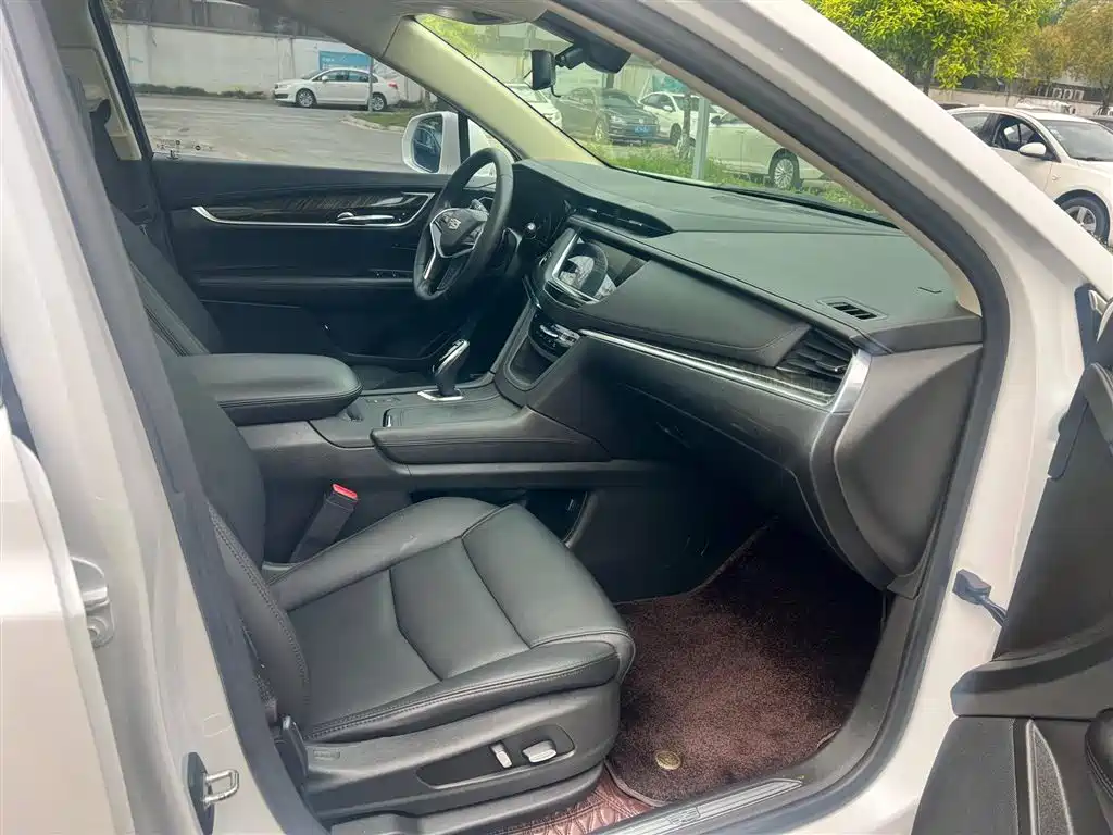 Cadillac XT5 2018 25T Luxury фото 10