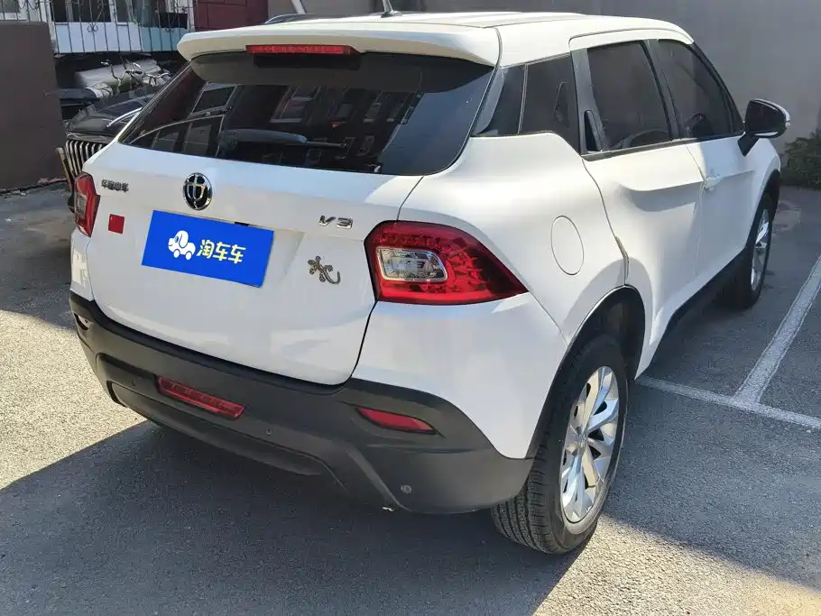 Zhonghua V3 2017 2016 1.5L Automatic Comfort