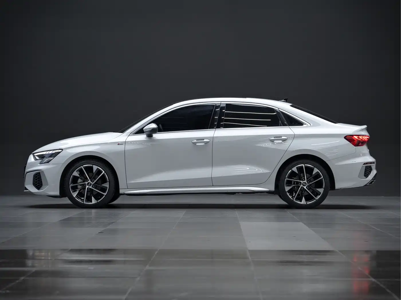 Audi A3 2023 A3L Limousine 35 TFSI Fashion Sport фото 8