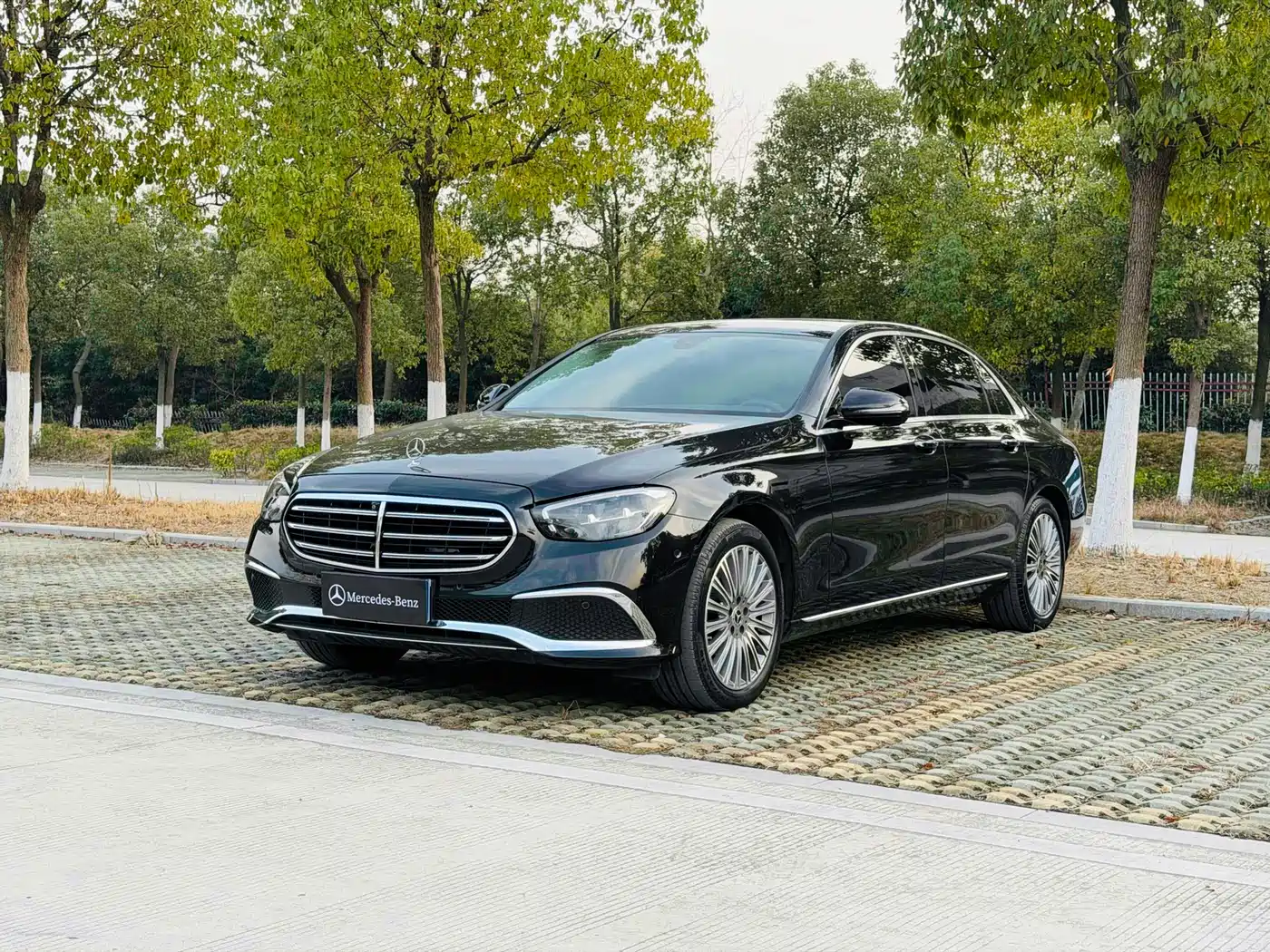 E CLASS