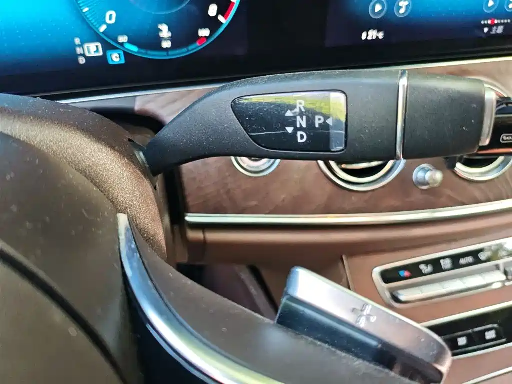 Mercedes-Benz E-Class 2021 E 300 L Fashion фото 7