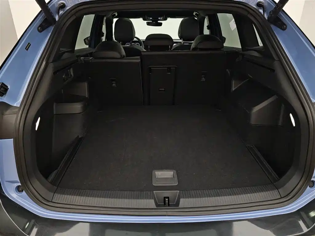 Volkswagen Tiguan L 2024 PRO 380TSI 4WD R-Line Premium Edition фото 17