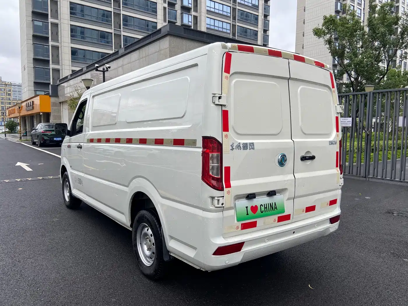 Dongfeng Yufeng Yufeng EM26 2023 2023 Model Premium Edition 41.86kWh CATL