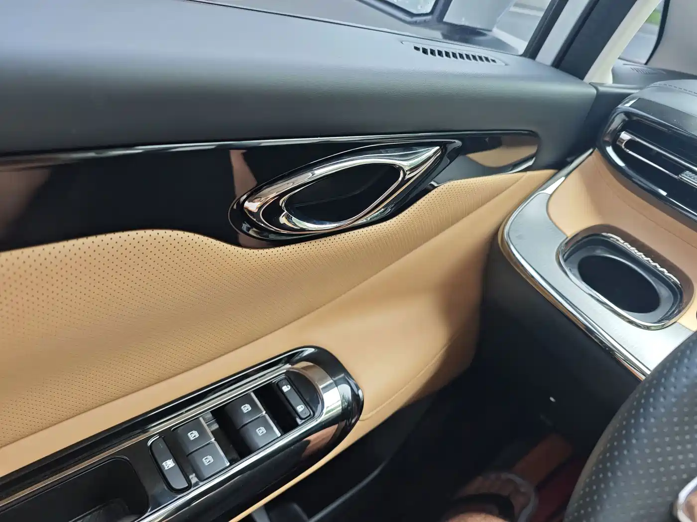 GAC Trumpchi Trumpchi E8 NEV 2025 2025 150km PRO+