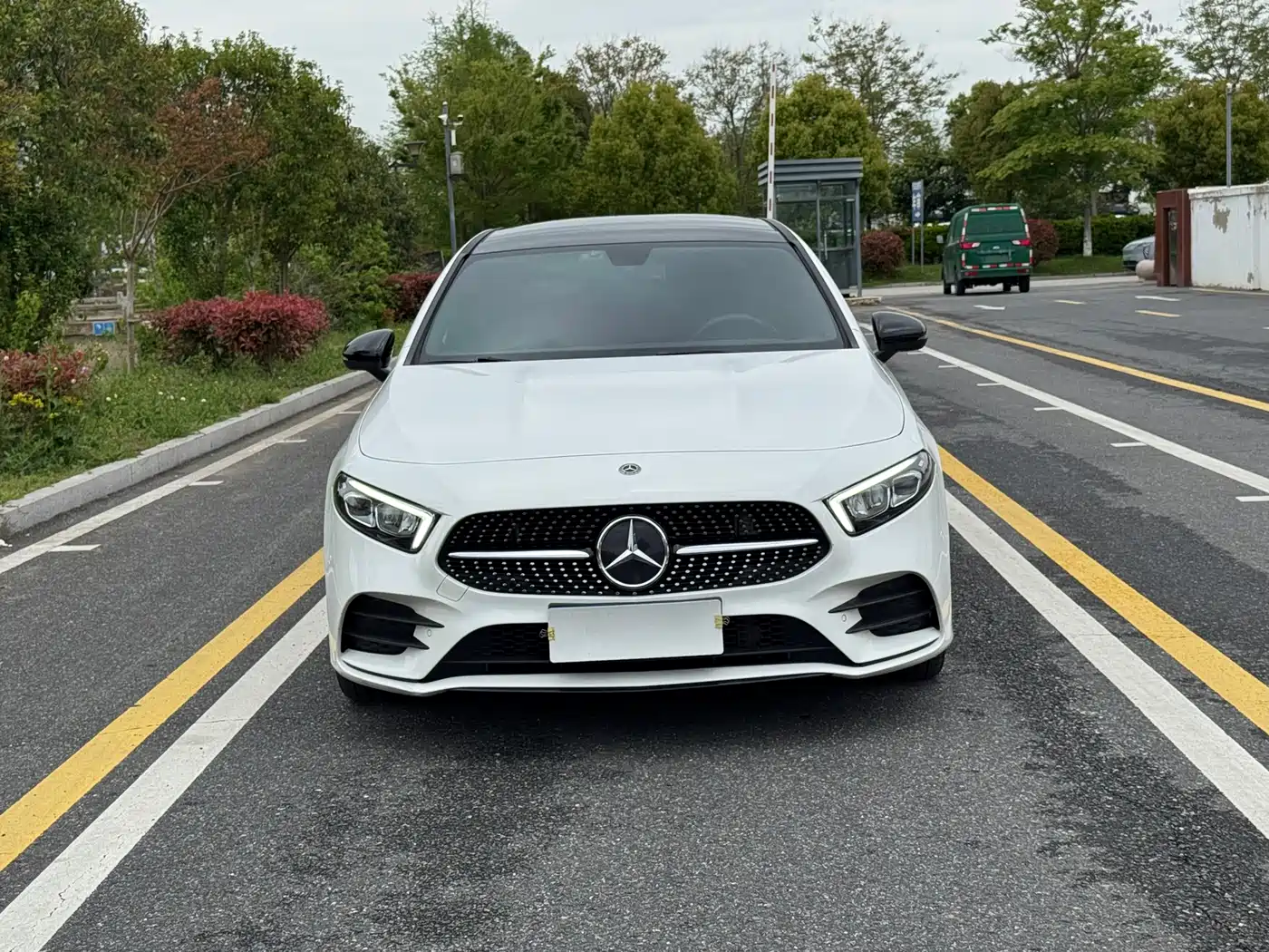 Mercedes-Benz A-Class 2020 Facelift A 220 L 4MATIC Sport Sedan фото 2