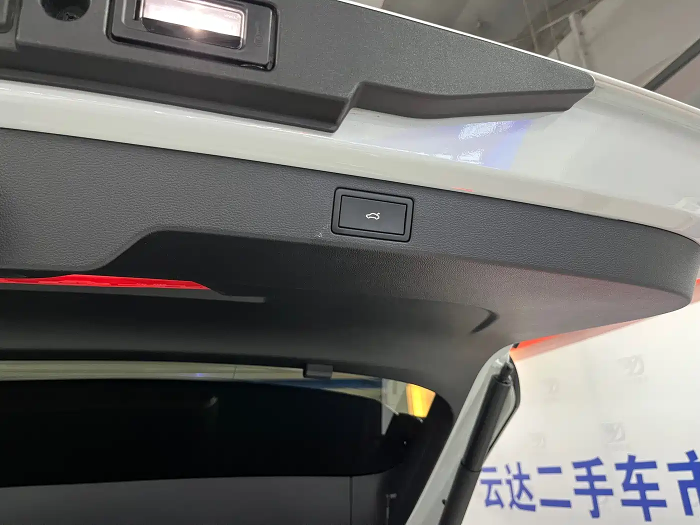Volkswagen Talagon 2023 380TSI 4WD R-Line Touring Edition фото 8