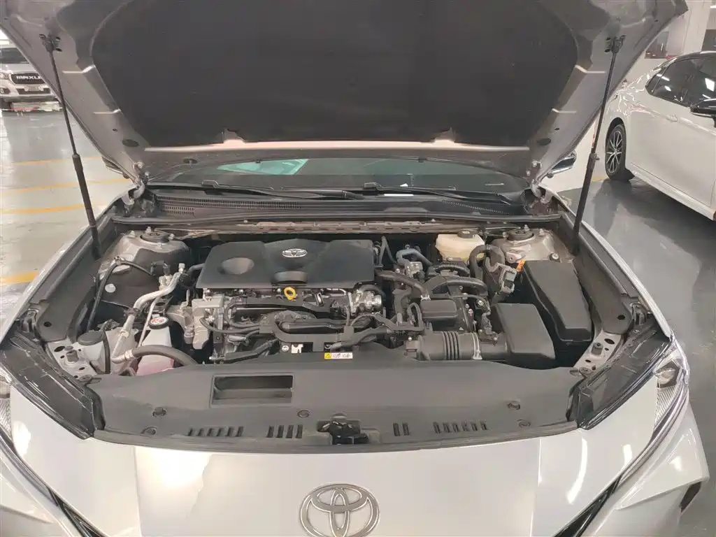 Toyota Camry 2024 Hybrid 2.0HGVP Luxury Edition фото 20