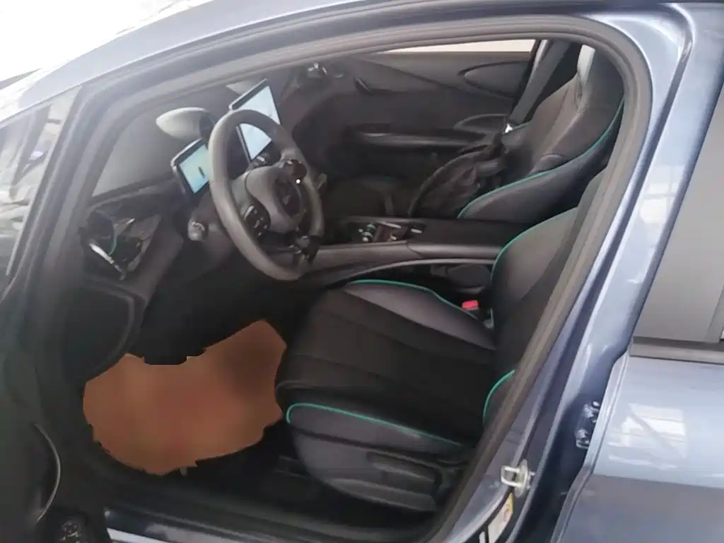 Фото 20 - BYD Dolphin