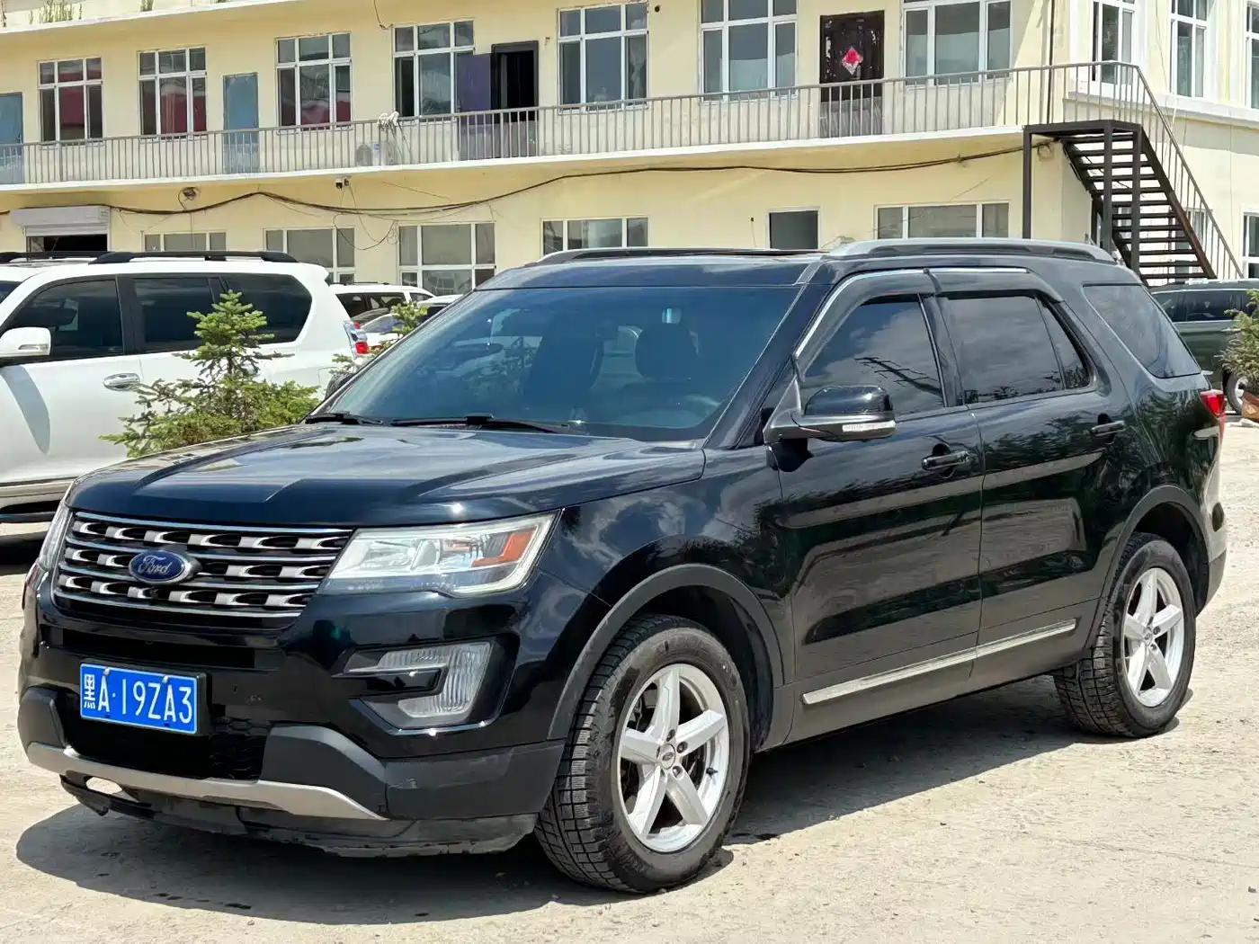Ford Explorer (Import) 2016 — пригон из Китая