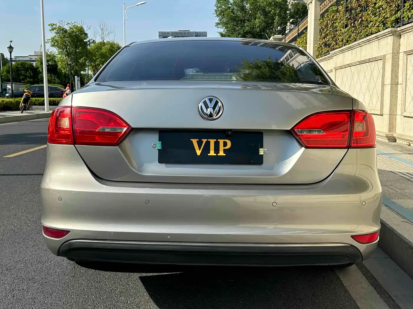 Volkswagen Sagitar 2014 Facelift 1.6L Automatic Comfort фото 4