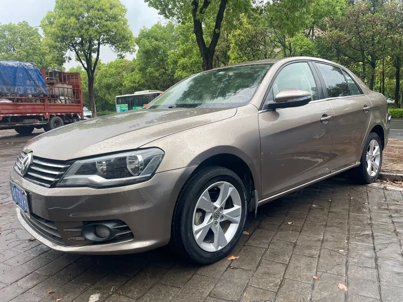 Volkswagen Bora 2014 1.6L Manual Comfort Edition