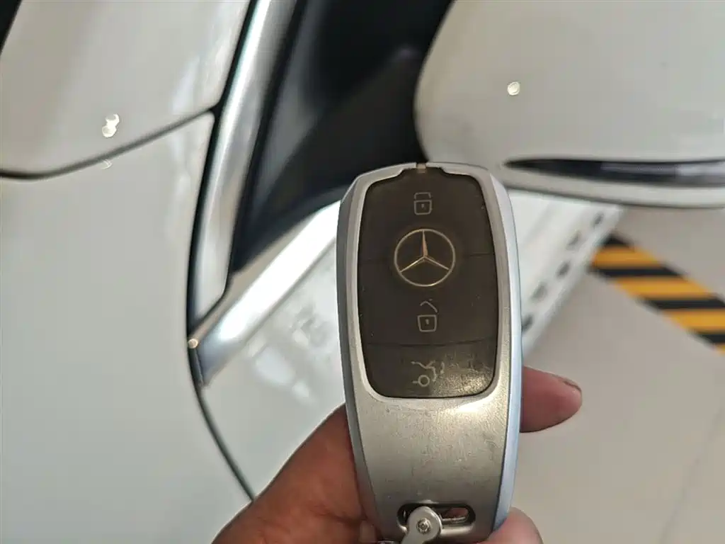 Mercedes-Benz GLC 2022 GLC 300 L 4MATIC Dynamic Collector's Edition фото 9