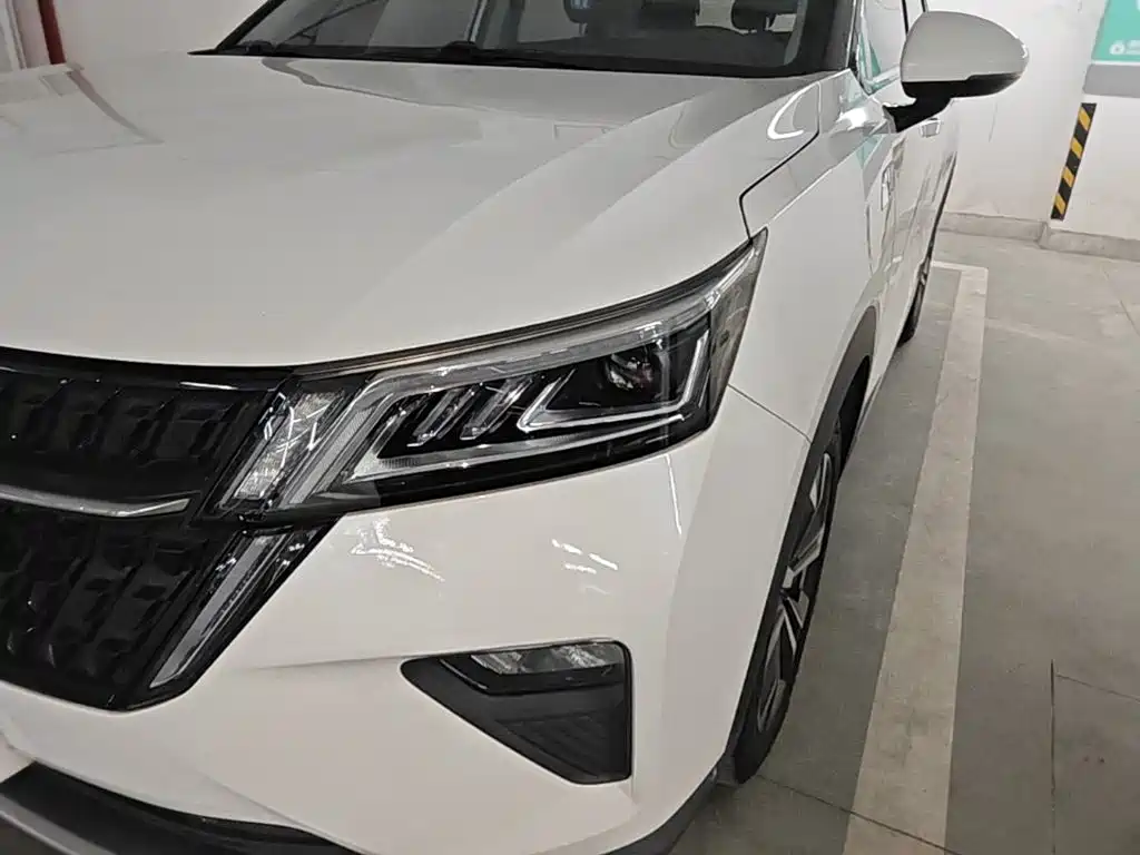 Wuling Motors Wuling Xingchen 2023 2021 1.5T CVT Starlight Edition