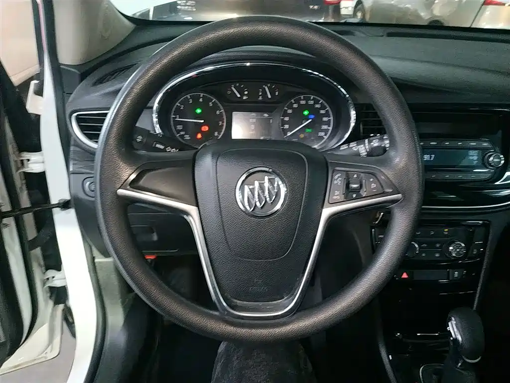 Buick Encore 2016 18T Automatic 2WD Urban Leading фото 7