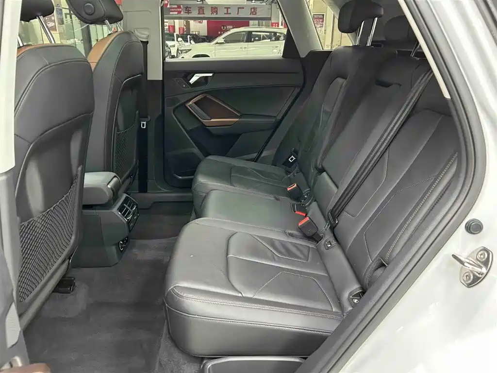 Audi Q3 2023 35 TFSI Fashion Elegance (1.4T) фото 14