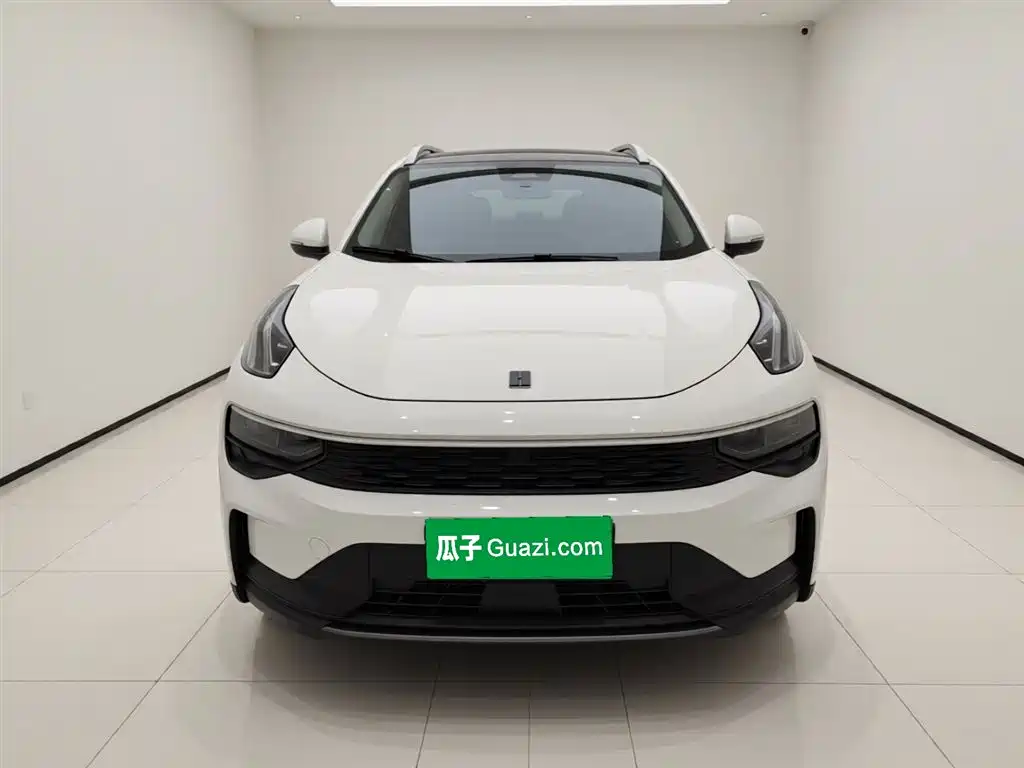 Lynk & Co 01 2023 2.0TD 2WD Asian Games Edition фото 5