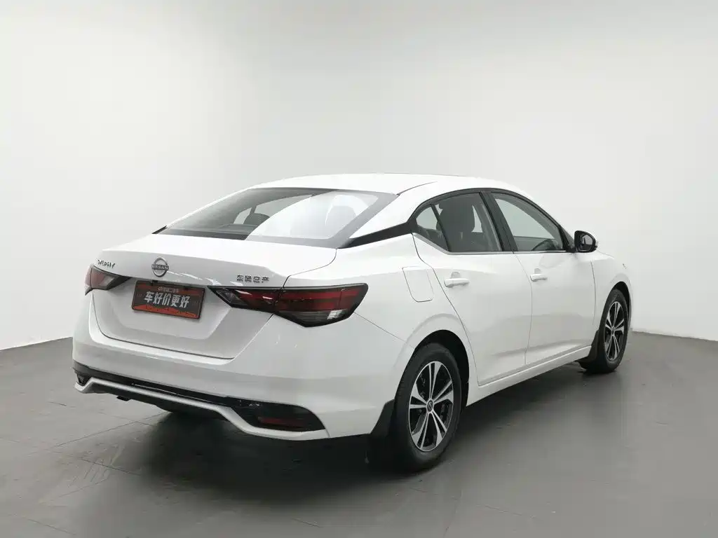 Nissan SYLPHY, миниатюра 2