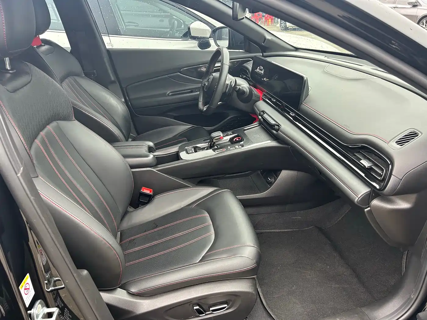 GAC Trumpchi Trumpchi Emkoo 2021 270T DCT J16 Edition фото 8