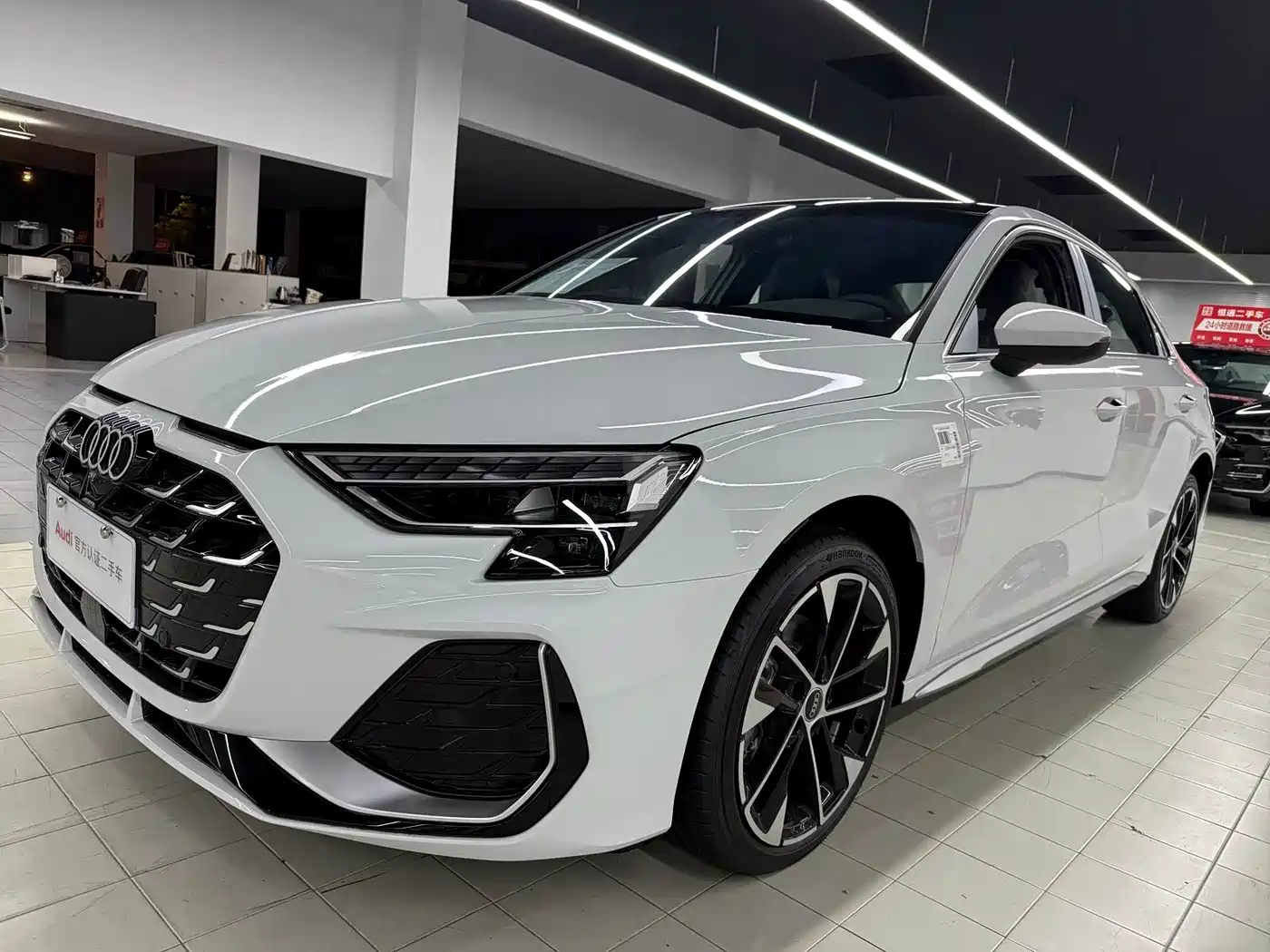 Audi A3 2025 A3L Limousine 35TFSI Flying Spur Premium + Luxury Selection Package