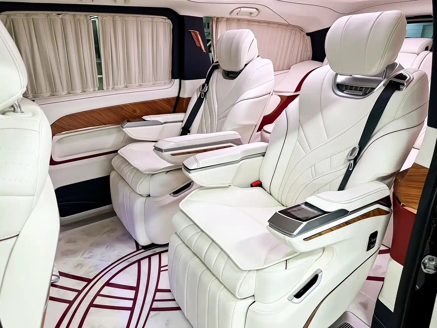 Mercedes-Benz V-Class 2022 V 260 L Long Wheelbase Luxury Edition фото 9