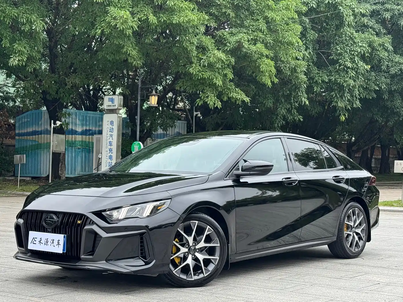 GAC Trumpchi Trumpchi Emkoo 2021 270T DCT J15 Edition