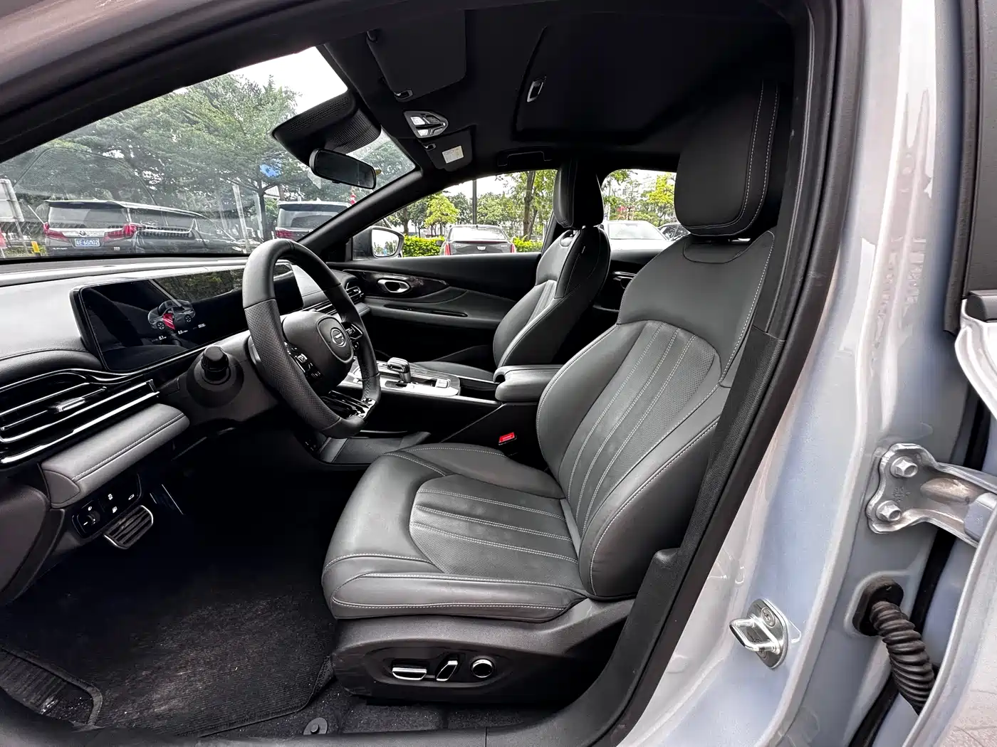 GAC Trumpchi Trumpchi Emkoo 2024 Model 270T DCT Shadow Leopard R-Style Edition фото 9