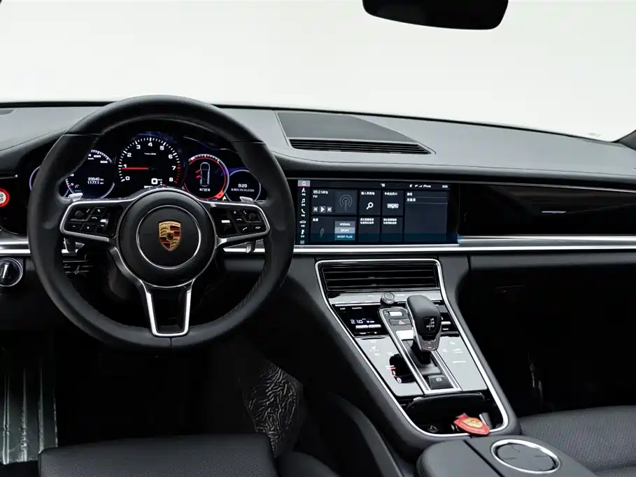 Porsche Panamera 2017 Panamera 3.0T фото 11