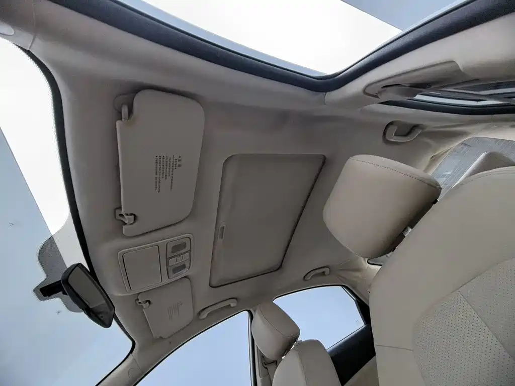 Changan Eado 2016 2015 1.6L Manual Luxury China V