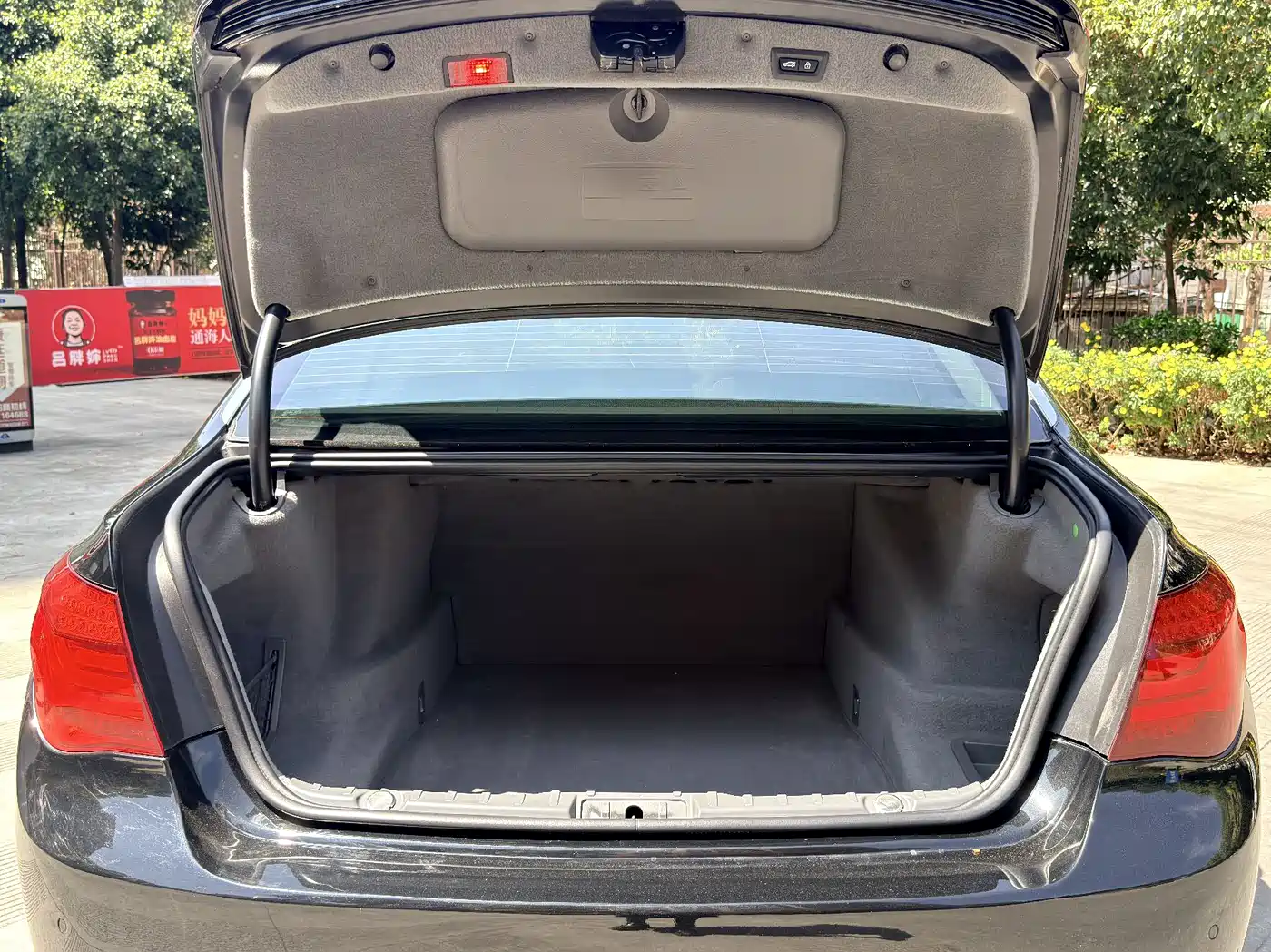 BMW 7 Series 2013 Model 740Li Leading фото 16