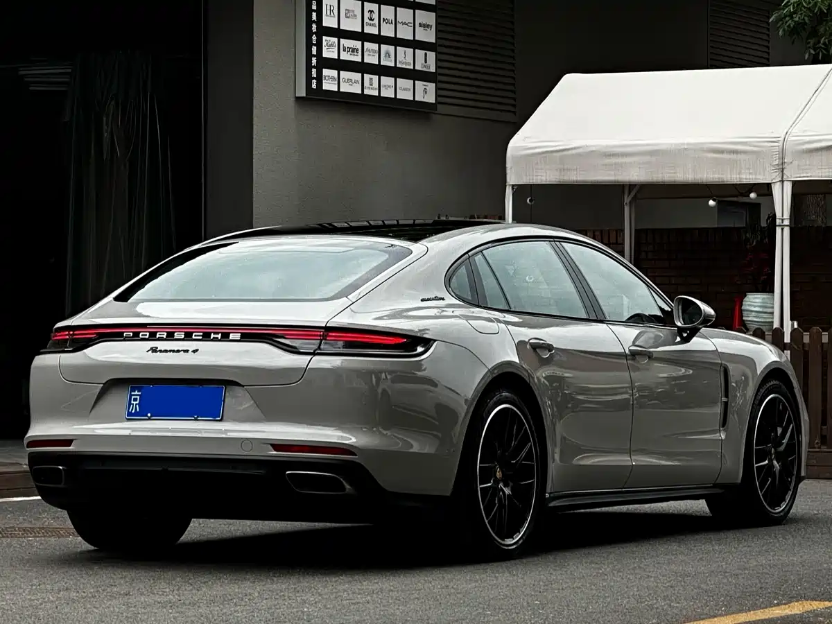 Porsche Panamera 2022 Panamera 4 Executive Long Wheelbase 2.9T фото 13