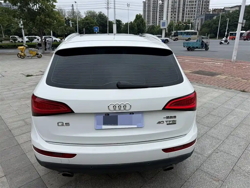 Audi Q5 2016 40 TFSI Technology Model фото 4
