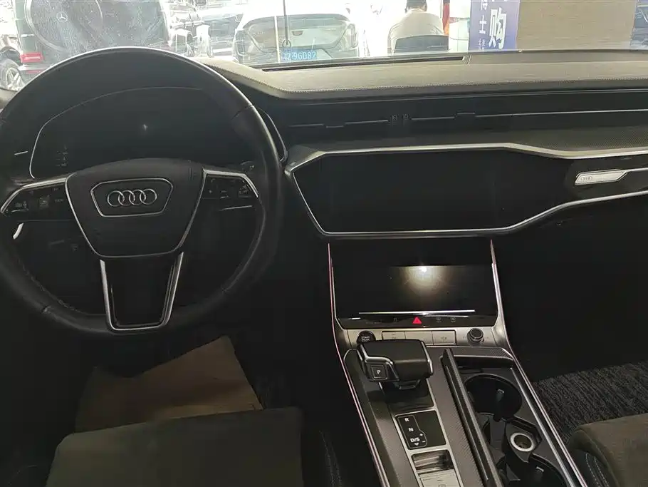 Audi A6L 2023 45 TFSI Premium Selection Dynamic фото 12