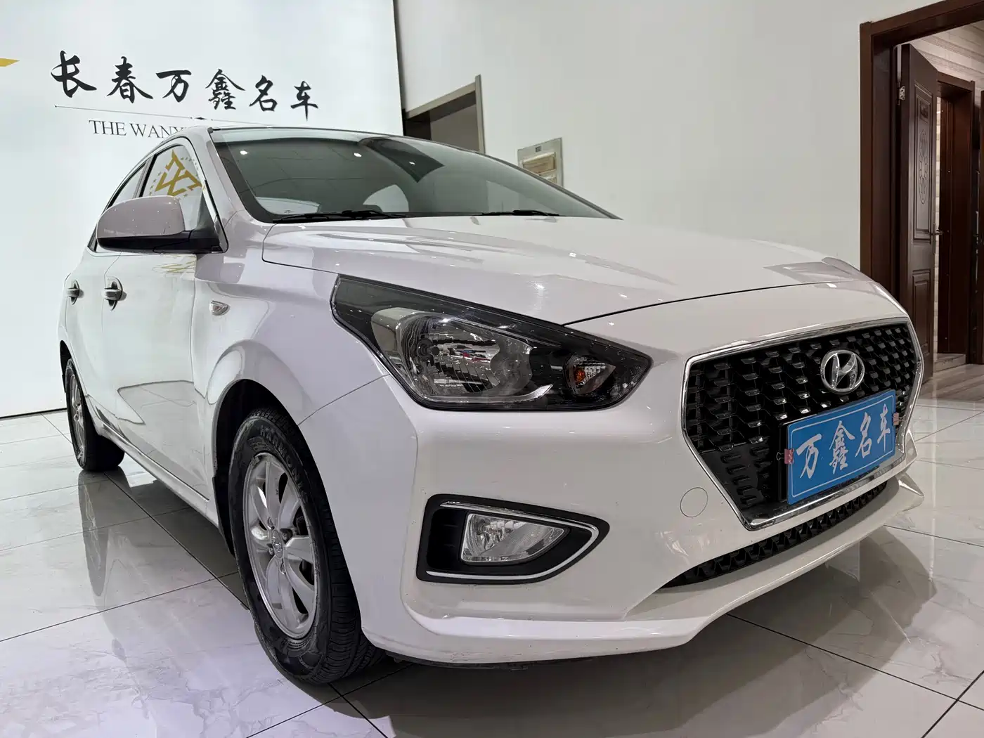 Hyundai Verna 2017 1.4L Manual Color Edition (China V) фото 3