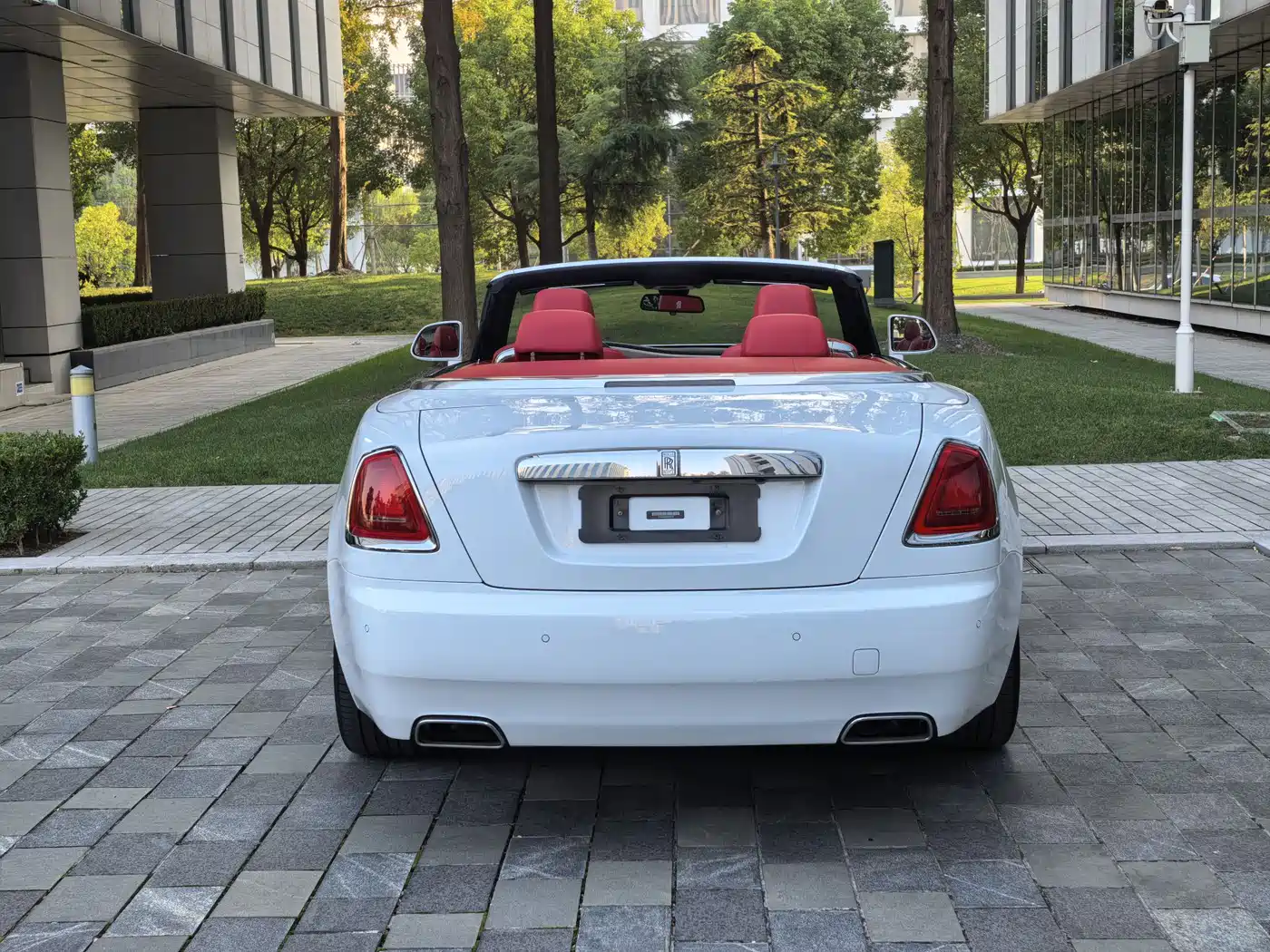 Rolls-Royce Dawn 2021 2018 6.6T Standard