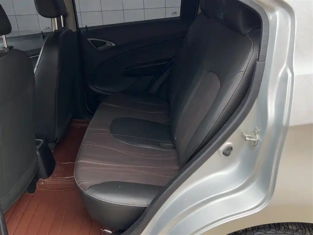 Chevrolet Sail 2013 Sedan 1.4L Manual Ideal Happiness Edition фото 20