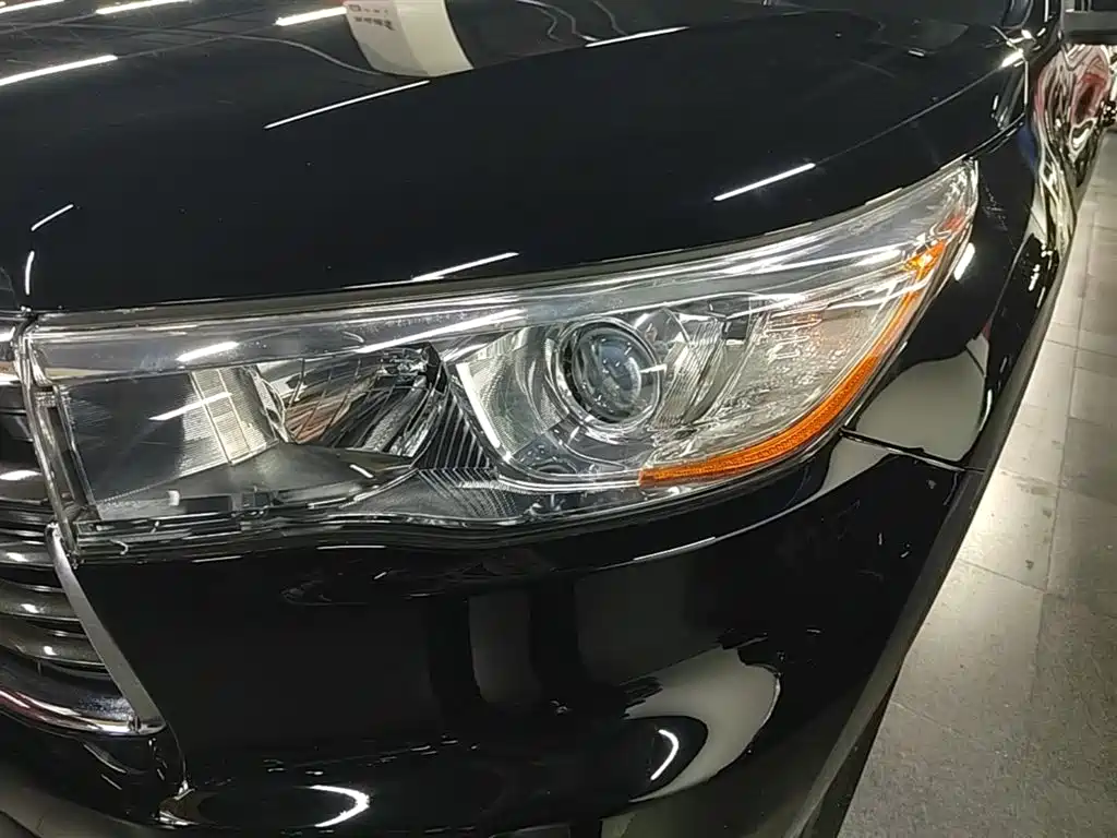 Toyota Highlander 2017 2.0T 4WD Premium 7-Seater фото 24